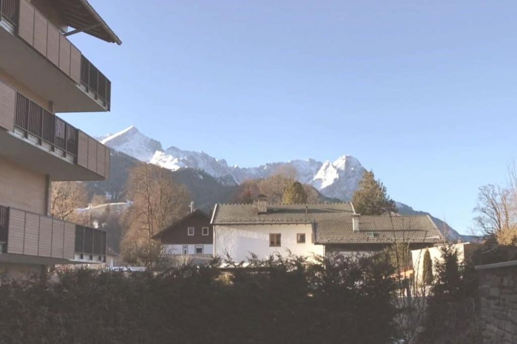 Zentral, Ruhig & Stilvoll Mit Bergpanorama+ Garten Гармиш-Партенкирхен Экстерьер фото